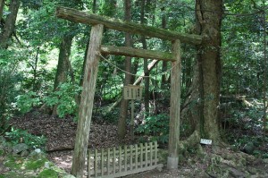 気多大社の「入らずの森」入り口