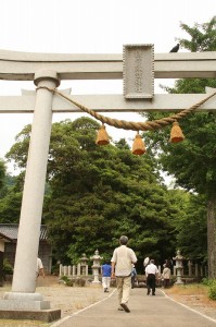 JR七尾線金丸駅の北西300mほどに鎮座する鎌宮諏訪神社
