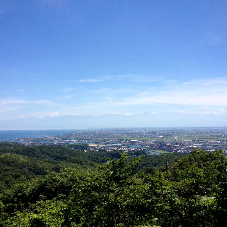 高岡市万葉歴史館の特徴